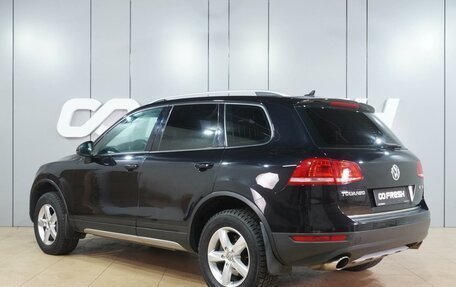 Volkswagen Touareg III, 2012 год, 2 199 000 рублей, 2 фотография