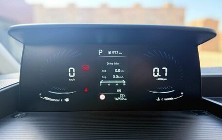 Hyundai Staria, 2022 год, 3 000 000 рублей, 12 фотография