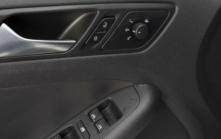 Volkswagen Jetta VI, 2014 год, 1 190 000 рублей, 16 фотография