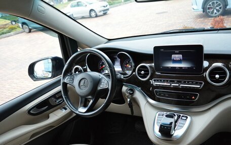 Mercedes-Benz V-Класс, 2015 год, 3 500 000 рублей, 20 фотография