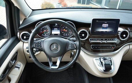 Mercedes-Benz V-Класс, 2015 год, 3 500 000 рублей, 21 фотография