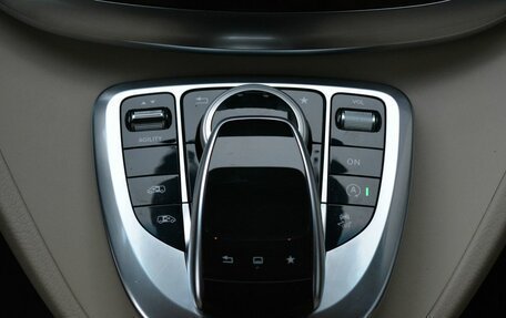 Mercedes-Benz V-Класс, 2015 год, 3 500 000 рублей, 22 фотография