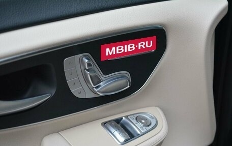 Mercedes-Benz V-Класс, 2015 год, 3 500 000 рублей, 24 фотография