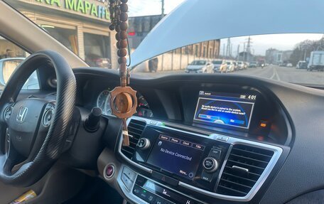 Honda Accord IX рестайлинг, 2015 год, 1 690 000 рублей, 11 фотография