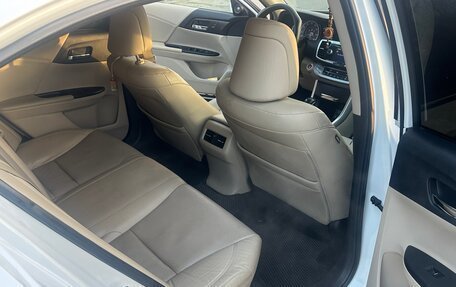 Honda Accord IX рестайлинг, 2015 год, 1 690 000 рублей, 9 фотография