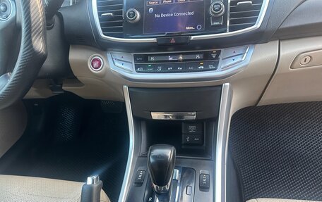 Honda Accord IX рестайлинг, 2015 год, 1 690 000 рублей, 12 фотография