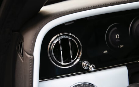 Rolls-Royce Cullinan, 2025 год, 57 800 000 рублей, 10 фотография