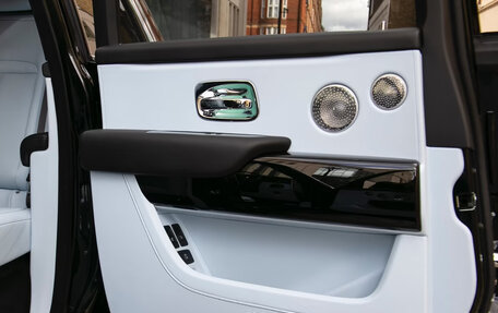 Rolls-Royce Cullinan, 2025 год, 57 800 000 рублей, 23 фотография