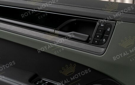 Porsche Cayenne III, 2025 год, 18 900 000 рублей, 17 фотография