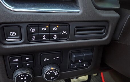 Chevrolet Tahoe IV, 2023 год, 9 000 000 рублей, 7 фотография