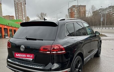 Volkswagen Touareg III, 2017 год, 3 400 000 рублей, 2 фотография
