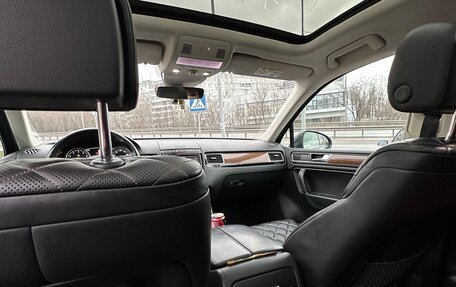 Volkswagen Touareg III, 2017 год, 3 400 000 рублей, 17 фотография