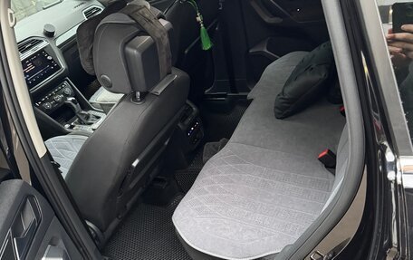 Volkswagen Tiguan II, 2019 год, 2 530 000 рублей, 9 фотография