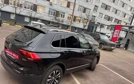 Volkswagen Tiguan II, 2019 год, 2 530 000 рублей, 3 фотография