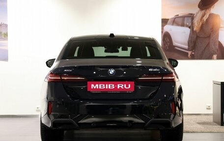 BMW 5 серия, 2024 год, 8 700 000 рублей, 6 фотография