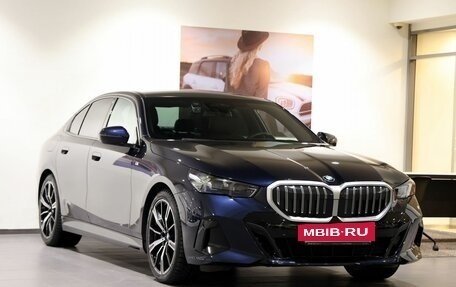 BMW 5 серия, 2024 год, 8 700 000 рублей, 3 фотография