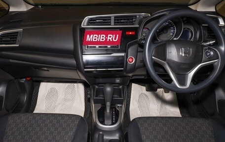 Honda Fit III, 2017 год, 1 199 000 рублей, 12 фотография