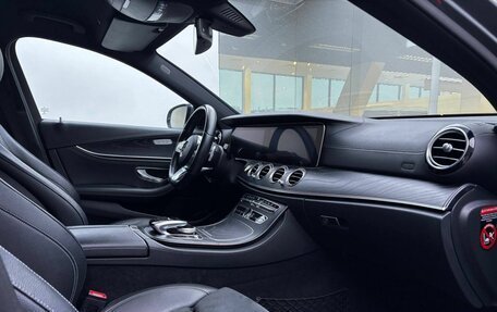 Mercedes-Benz E-Класс, 2018 год, 3 259 000 рублей, 13 фотография