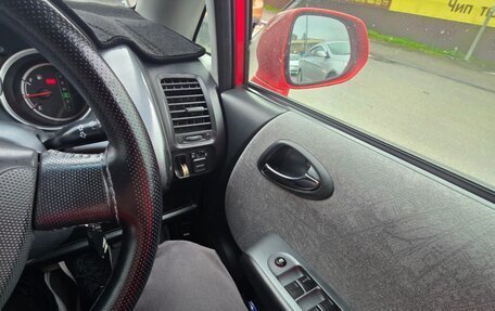 Honda Fit III, 2002 год, 450 000 рублей, 12 фотография