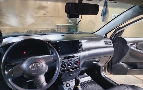 Toyota Corolla, 2005 год, 670 000 рублей, 6 фотография