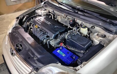 Toyota Corolla, 2005 год, 670 000 рублей, 8 фотография