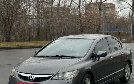 Honda Civic VIII, 2009 год, 700 000 рублей, 2 фотография