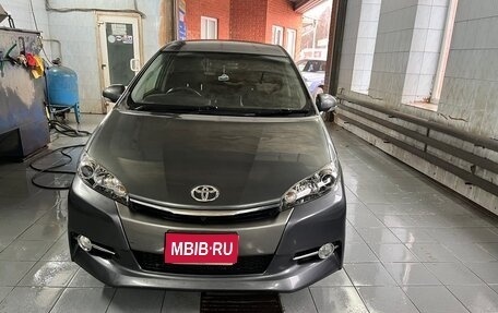 Toyota Wish II, 2012 год, 1 730 000 рублей, 1 фотография