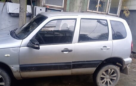 Chevrolet Niva I рестайлинг, 2004 год, 350 000 рублей, 4 фотография