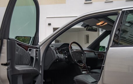 Mercedes-Benz E-Класс, 1997 год, 6 100 000 рублей, 9 фотография