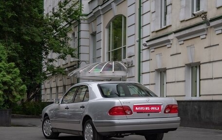 Mercedes-Benz E-Класс, 1997 год, 6 100 000 рублей, 4 фотография