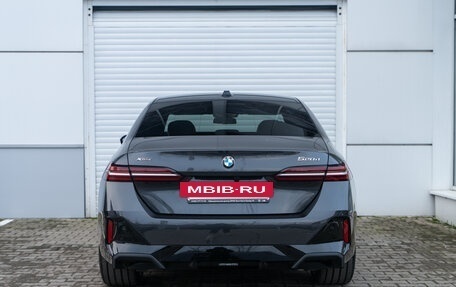 BMW 5 серия, 2025 год, 10 740 000 рублей, 3 фотография