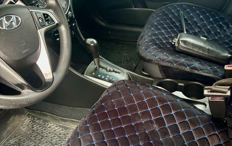 Hyundai Solaris II рестайлинг, 2015 год, 888 888 рублей, 5 фотография