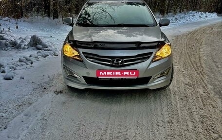 Hyundai Solaris II рестайлинг, 2015 год, 888 888 рублей, 2 фотография