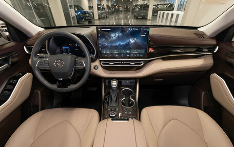 Toyota Highlander, 2025 год, 6 050 000 рублей, 8 фотография