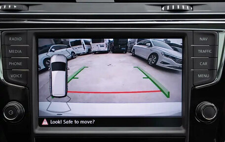 Volkswagen Touran III, 2021 год, 1 780 013 рублей, 12 фотография