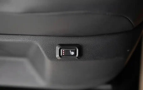 Volkswagen Touran III, 2021 год, 1 780 013 рублей, 24 фотография