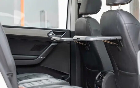 Volkswagen Touran III, 2021 год, 1 780 013 рублей, 22 фотография