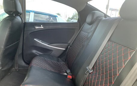 Hyundai Solaris II рестайлинг, 2012 год, 800 000 рублей, 9 фотография