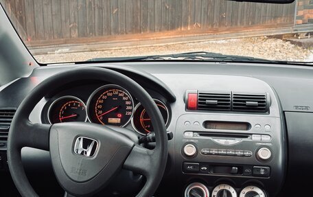 Honda Jazz I рестайлинг, 2005 год, 595 000 рублей, 18 фотография