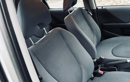 Honda Jazz I рестайлинг, 2005 год, 595 000 рублей, 27 фотография