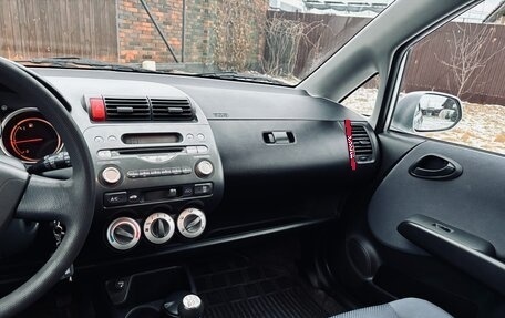 Honda Jazz I рестайлинг, 2005 год, 595 000 рублей, 19 фотография