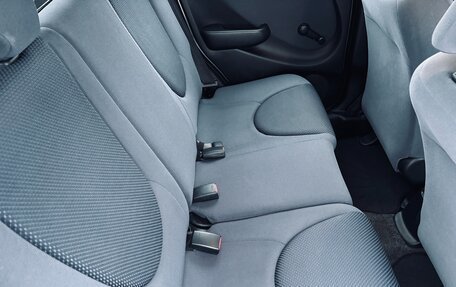 Honda Jazz I рестайлинг, 2005 год, 595 000 рублей, 30 фотография