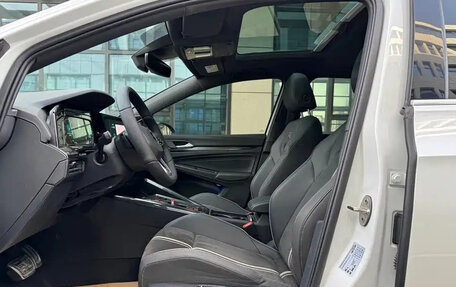 Volkswagen Golf VIII, 2021 год, 1 750 013 рублей, 5 фотография