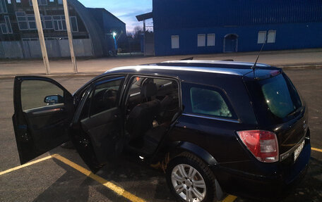 Opel Astra H, 2011 год, 670 000 рублей, 2 фотография