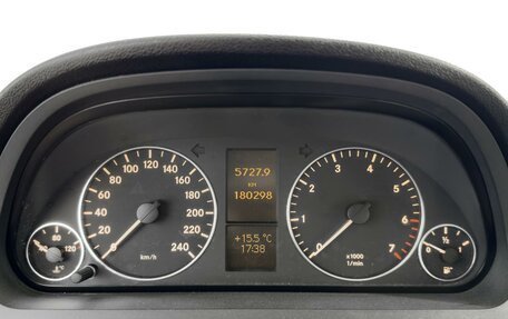 Mercedes-Benz A-Класс, 2011 год, 571 900 рублей, 13 фотография