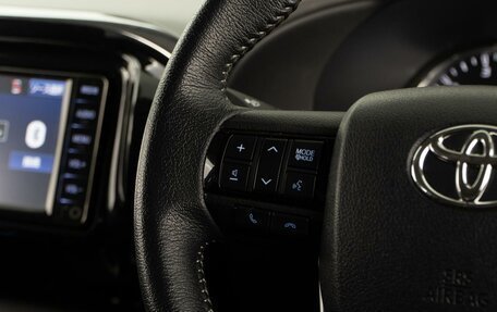 Toyota Hilux VIII, 2021 год, 3 998 999 рублей, 13 фотография