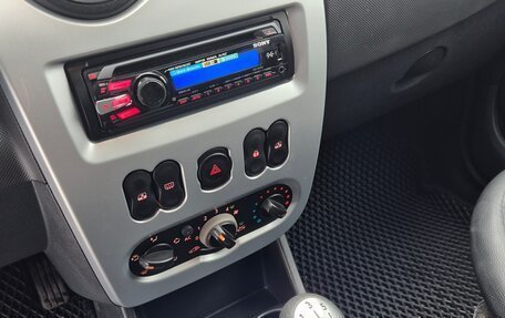 Renault Logan I, 2011 год, 750 000 рублей, 5 фотография