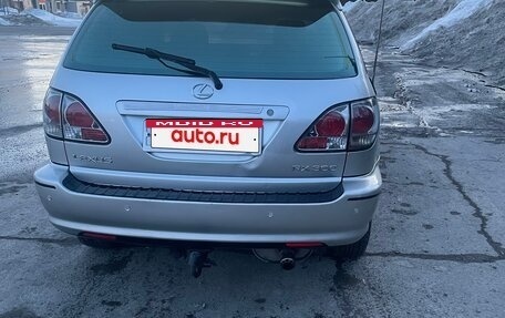 Lexus RX IV рестайлинг, 2001 год, 650 000 рублей, 6 фотография