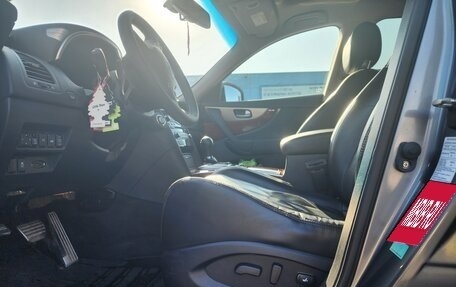 Infiniti QX70, 2015 год, 2 200 000 рублей, 2 фотография