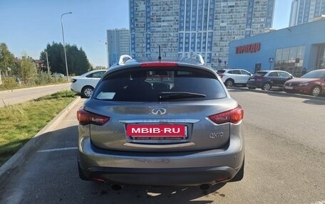 Infiniti QX70, 2015 год, 2 200 000 рублей, 13 фотография